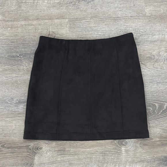 Altar'd State Black Suede Mini Skirt NWT Size Medium - Picture 1 of 4